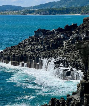 5天4晚 • 濟州 · 韓國最高峰漢拏山＋牛島漫遊＋柱狀節理帶＋天帝淵瀑布＋水月峰遺址＋森林小火車，沉浸式體驗濟州本土風情、東線和西南線 