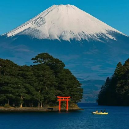 日本东京+富士山+大阪+京都+奈良市8日7晚跟团游