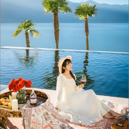 云南丽江+大理市+香格里拉6日5晚跟团游