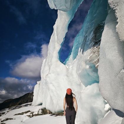 加拿大温哥华+班夫+贾斯珀+幽鹤国家公园+卡尔加里卡尔加里塔+加拿大落基山脉9日8晚拼小团