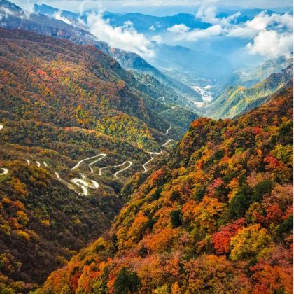 陕西汉中+安康+龙头山+兴汉胜境+石泉古街+秦巴古韵后柳水乡+汉中石门栈道风景区+汉江三峡5日4晚拼小团