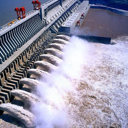 长江三峡+交运两坝一峡游船+武当山+神农架7日6晚跟团游