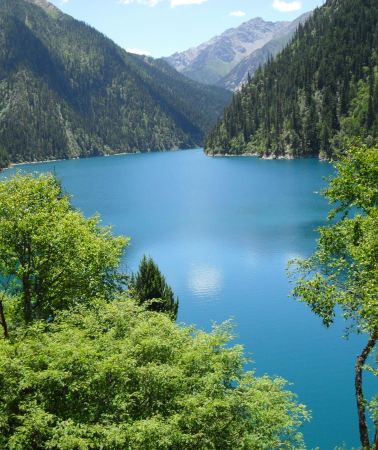 4D3N • Jiuzhaigou+Huanglong+Panda+Sanxingdui | Guided Tour | Photo Shoot&Afternoon Tea&Yak Pot | Stay at a 4-diamond hotel
