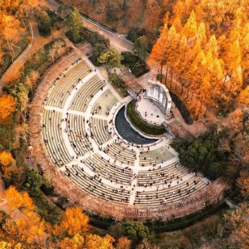 南京总统府+夫子庙秦淮风光带+老门东历史街区+明孝陵+音乐台+栖霞山3日2晚私家团