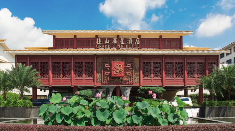 2D1N · Group Tours · Guilin Li River & Longji Terraces & Ping'an Zhuang Village