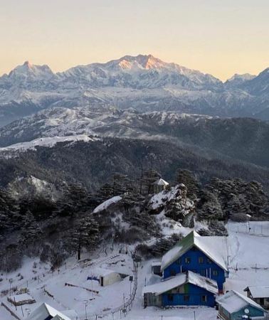 9D8N • From Darjeeling: 9-Day Sandakphu Singalila Ridge Trek