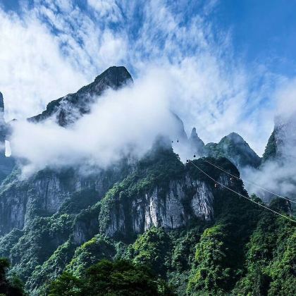 张家界+天门山+凤凰3日2晚私家团