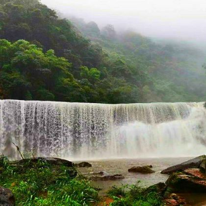 贵州黄果树景区+织金洞+茅台镇+赤水丹霞旅游区·大瀑布7日6晚私家团