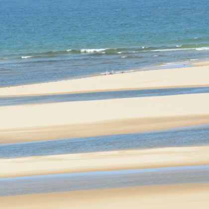 澳大利亚墨尔本+悉尼+Mill Bay Boardwalk+杰维斯湾+凯阿马喷水孔+蓝色海洋路+巴特曼斯湾+海姆斯海滩3日2晚私家团