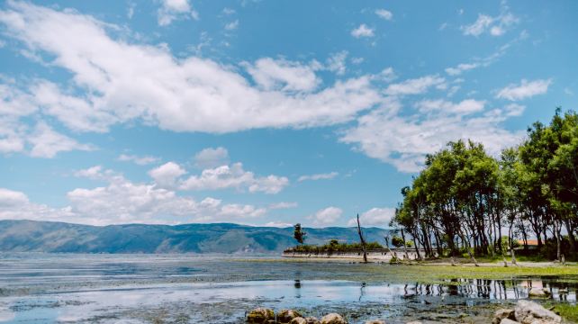 2-Day Best of Yunnan Private Tour· Dali, Lijiang, Erhai Lake, Yulong Snow Mountain, Xizhou Ancient Town