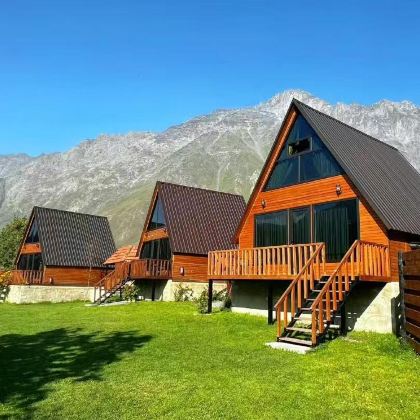 格鲁吉亚西格纳吉+卡兹别克山+库塔伊西+哥里+巴统9日8晚私家团