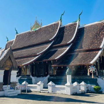 老挝万象+万荣+琅勃拉邦8日7晚私家团