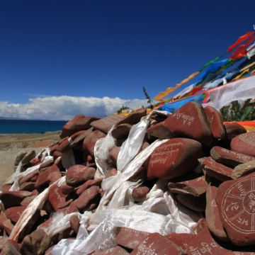 拉萨+日喀则+阿里+冈仁波齐+古格王国遗址+札达土林国家地质公园‌17日16晚拼小团