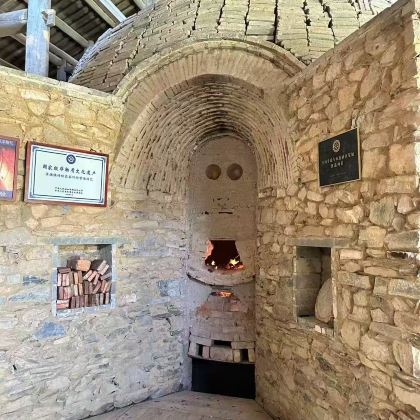 江西景德镇+瑶里古镇风景区+婺源篁岭景区3日2晚跟团游