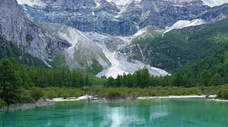 9-day 8-night · Private Tour · Chengdu + Daocheng Yading + Mount Siguniang + Xinduqiao Town