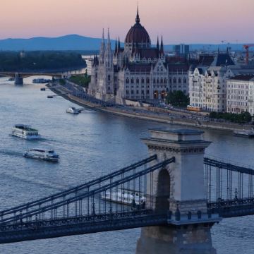 奥地利+匈牙利+捷克+斯洛伐克10日7晚拼小团