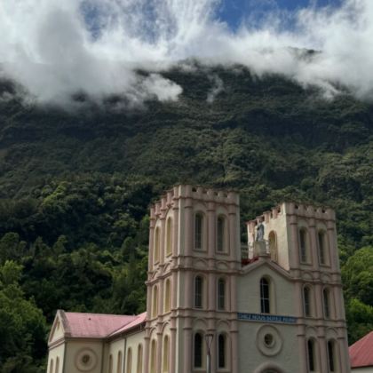 留尼汪（法属）8日7晚私家团