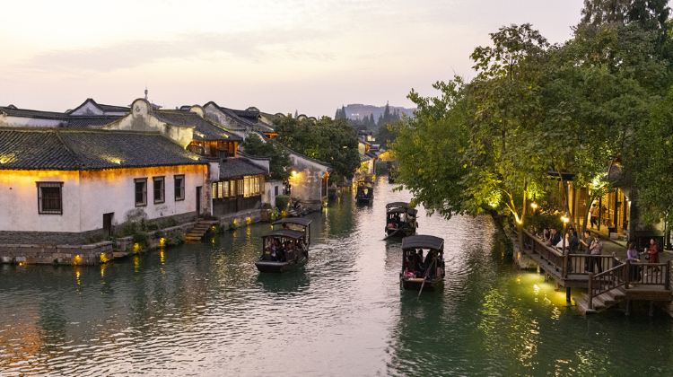5-Day China Jiangnan Cultural Private Tour from Suzhou to Hangzhou· Hanshan Temple, Shantang Street, Lion Grove Garden, West Lake and Lingyin Temple