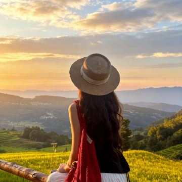 昆明+建水+元阳+普者黑景区+弥勒6日5晚拼小团