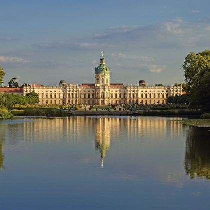 德国柏林+慕尼黑+科隆+汉堡+法兰克福14日13晚私家团