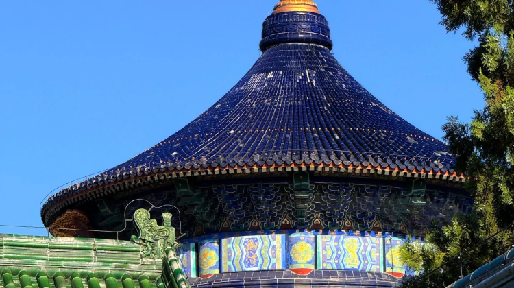 7D6N · Private Tours · Explore Gubei Water Town accommodation at Gubei Water Town Hotel, tour the Temple of Heaven in ancient attire, paint opera masks in hutongs and visit classic Beijing siheyuan.