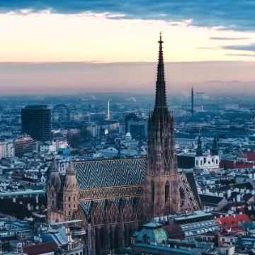 慕尼黑+维也纳+新天鹅堡+施华洛世奇水晶世界10日9晚私家团