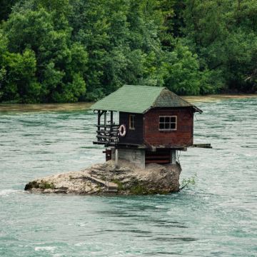 塞尔维亚+波黑+黑山9日私家团