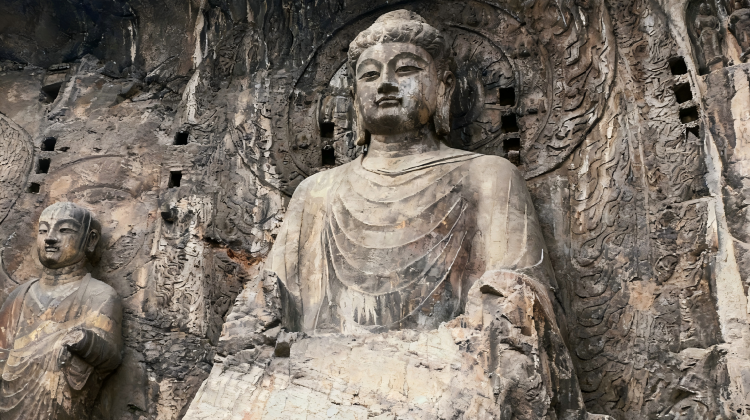 10-D Small Group Tours:  Xi'an-Yan'an-Mount Hua-Henan-Terracotta Army- Grand Tang Mall-Shaolin Temple-Waterfalls | Additional Shaolin Vegetarian Meal+International 4-diamond Hotels | Free Transfer·  