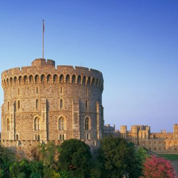 英国伦敦+牛津大学+剑桥大学+法国巴黎+凡尔赛宫12日11晚私家团