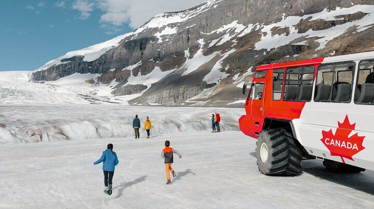 3D2N · Group Tours · 3 Day Banff Moraine Lake Louise Johnston Columbia Icefield Tour