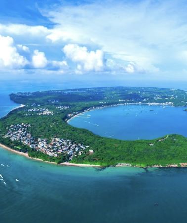 4D3N • Meet China's Bali: Island Tour + Tidal Crab Hunting + Old Street + Silver Beach + Mount Crocodile Volcano + Transfers + 4-Star Hotels Included