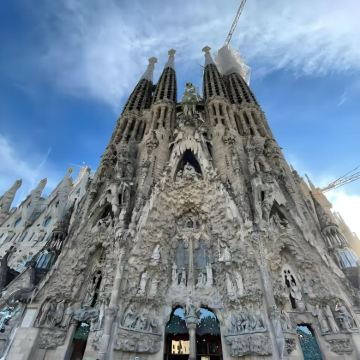 法国巴黎+西班牙巴塞罗那+葡萄牙里斯本11日10晚私家团