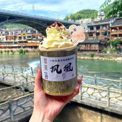 长沙+张家界+芙蓉镇+凤凰县8日7晚私家团