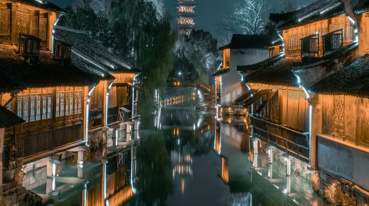 6D5N · Private Tours · Shanghai + Hangzhou +  Suzhou + Wuzhen  Click Custom Itinerary for Consultation . The itinerary is adjustable. Hotels can be replaced or excluded.