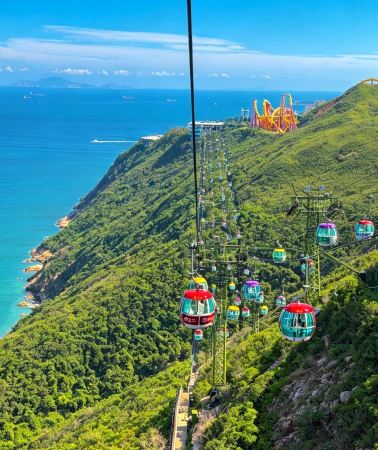 4D3N • Hong Kong: Hong Kong Disneyland and Ocean Park, Both includes 1-day admission ticket