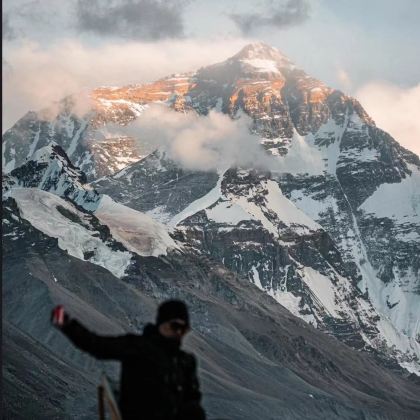 拉萨+羊卓雍错+卡若拉冰川+珠峰大本营5日4晚私家团