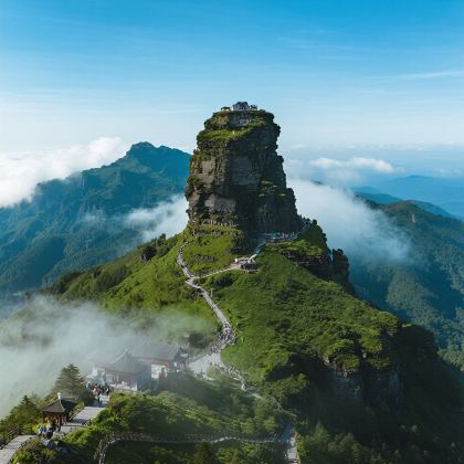 贵州贵阳+黄果树+马岭河+梵净山+荔波+西江千户苗寨7日6晚私家团