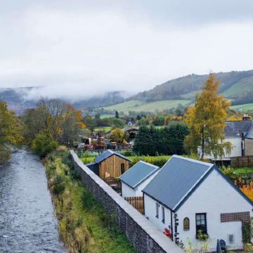 英国伦敦+剑桥+爱丁堡+曼彻斯特+牛津13日12晚私家团