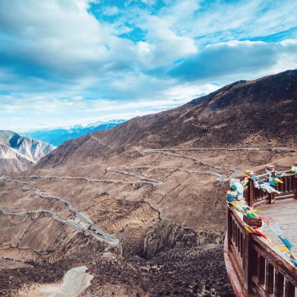 成都+川藏公路+稻城亚丁+波密+林芝+拉萨11日10晚跟团游