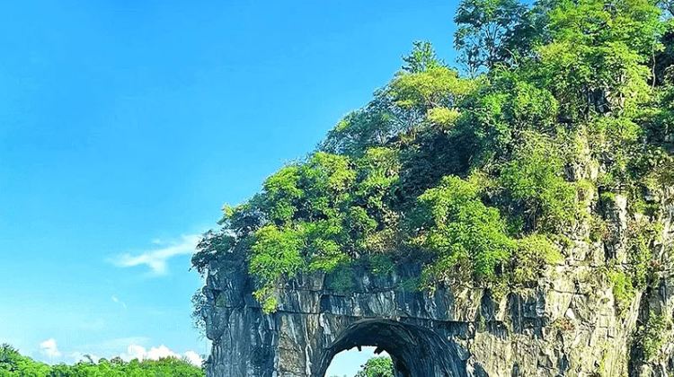5D4N · Group Tours · Spiritlink Journey: GuangxiGuilin + Yangshuo+ Li River Scenic Area +Yulong River Bamboo Rafting