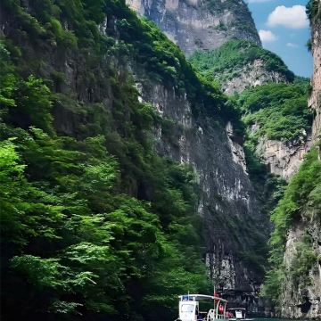 山西太原+五台山+大同+平遥县+长治+临汾9日8晚私家团