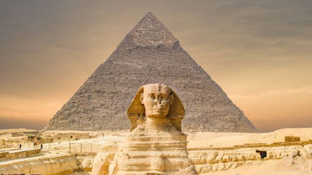 <8天>【9人小團 探祕古埃及文化寶藏】·開羅+紅海+盧克索+阿斯旺：尼羅河5星遊輪河景房+贈兩大體驗(馬車巡遊+風帆船)+含1段境內機票+吉薩金字塔羣+紅海自由行（免費接送機）