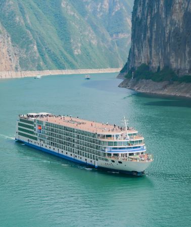 8D7N • Yangtze River Three Gorges + Wulong District + Chongqing