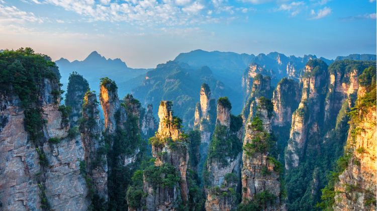 5-Day Changsha + All Core Zhangjiajie Attractions with VIP Skip-the-Line Access