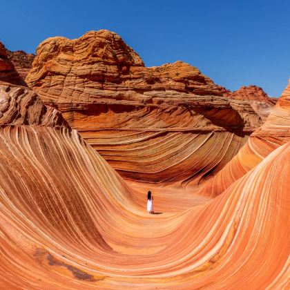 甘泉大峡谷+波浪谷+陕西黄河壶口瀑布+延川黄河乾坤湾景区+延安4日3晚私家团