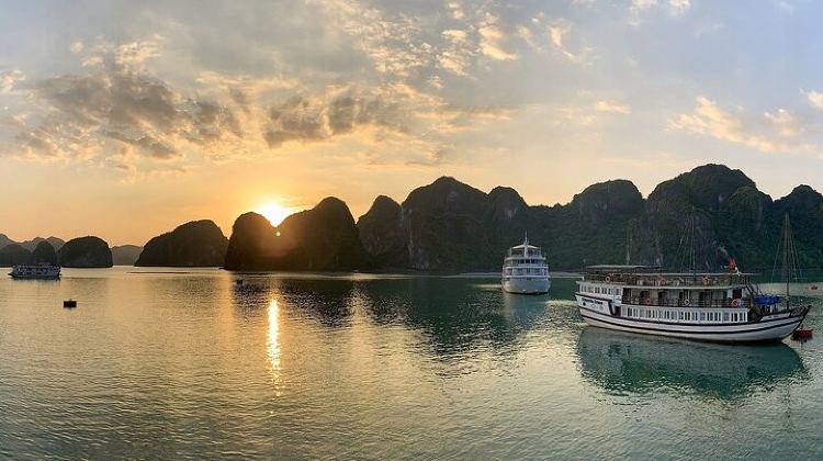 10-Day Highlights Of Vietnam and Cambodia In 10 Days