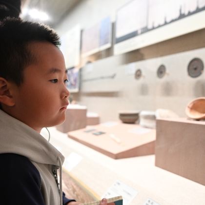 博物馆讲解·敦煌博物馆半日亲子营【资深文博老师带你沉浸式探秘+趣味互动、随时打断、随时提问、经典慢享深度多套餐可选+独立成团+门票代订无需预约+2小时1-5人】