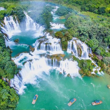 桂林+阳朔+龙脊梯田+德天跨国瀑布景区8日7晚拼小团