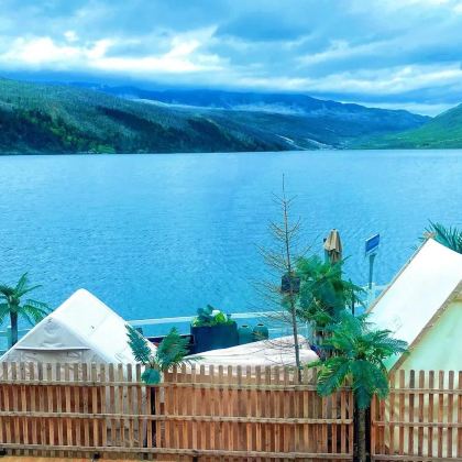 牛背山+中国贡嘎山海螺沟+康定情歌(木格措)景区5日4晚私家团