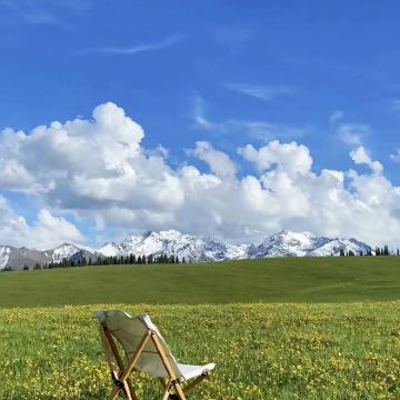 新疆伊犁+赛里木湖+那拉提草原4日3晚自由行